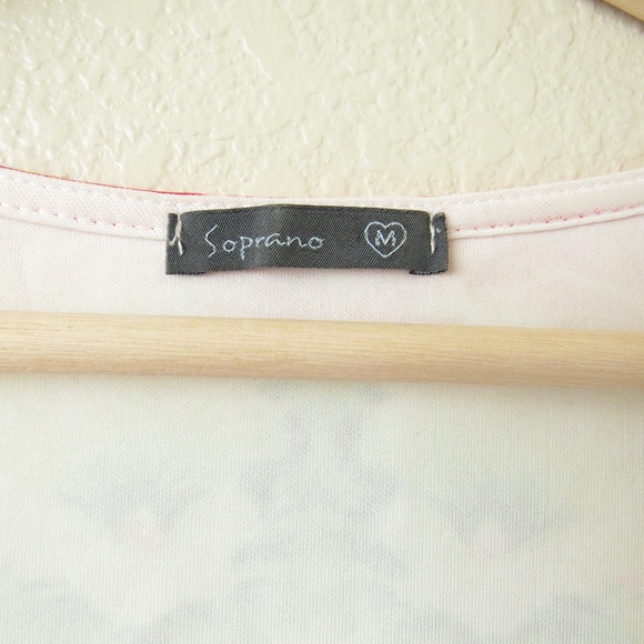 • Floral Print Bodycon Dress • - Picture 4 of 4